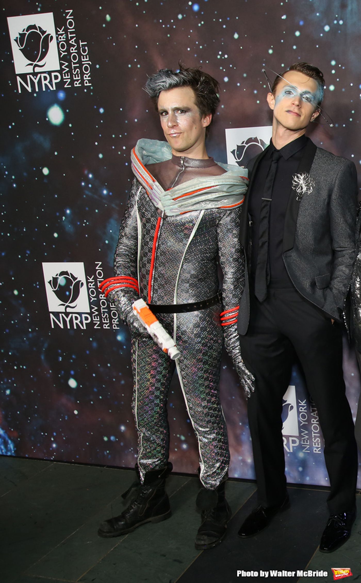 Photo Coverage: Inside Bette Midler's Annual HULAWEEN - 'In the Cosmos'  Image