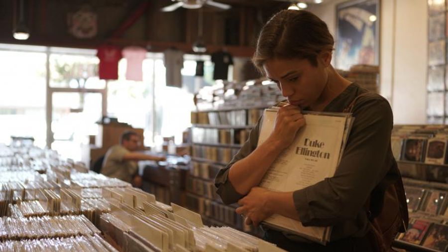 PIPPIN, HUNCHBACK, LEGENDS OF TOMORROW Star Ciara Renee to Host 24-Hour Livestream to Support REDDY RECORDS Crowdfunding Campaign Image