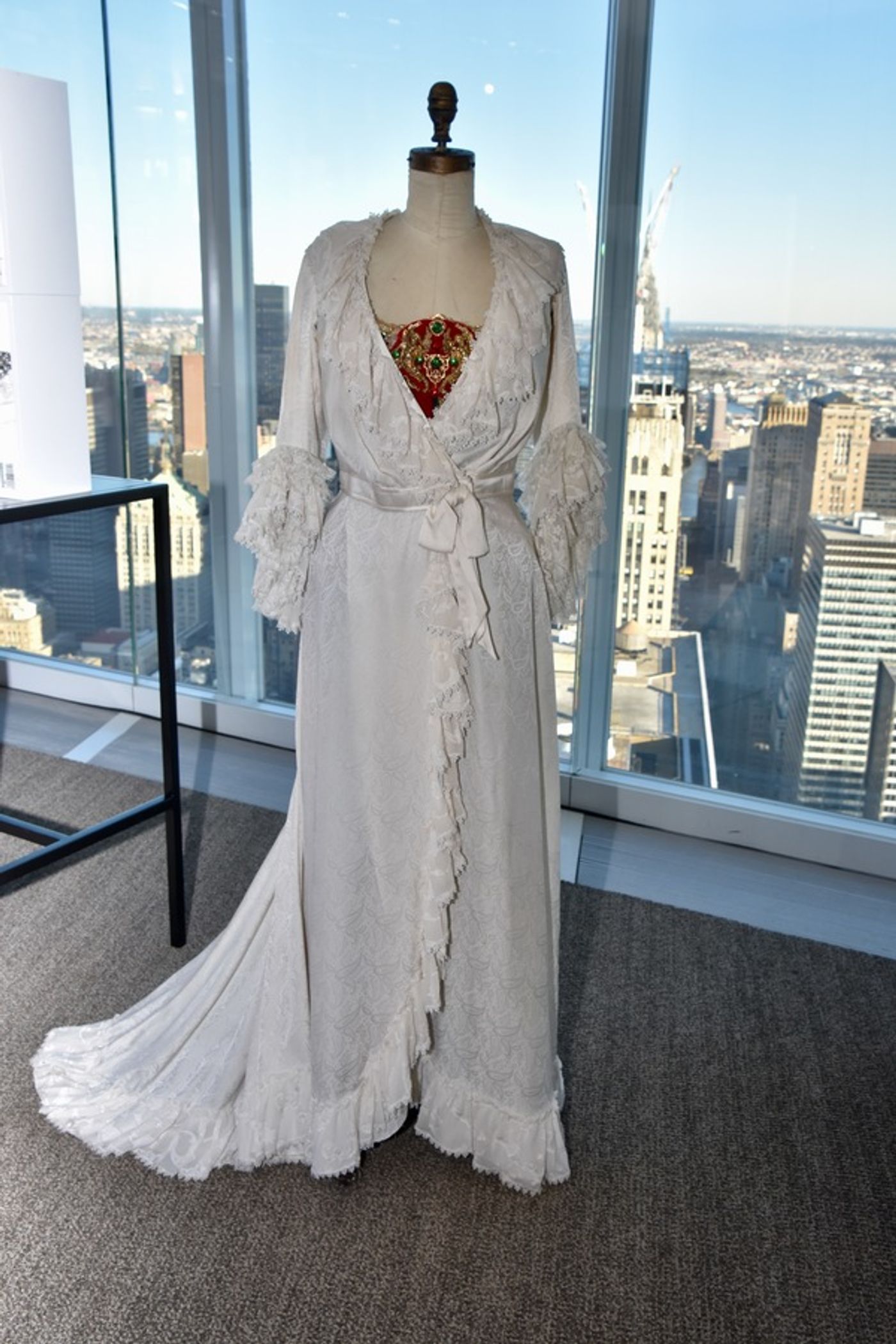 Photo Coverage: 30 Designers Show Off PHANTOM OF THE OPERA Masks  Image