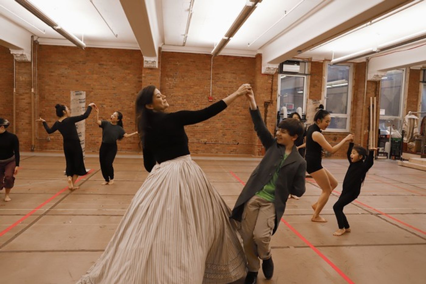 Photo Coverage: Getting To Know The Cast of THE KING AND I National Tour!  Image