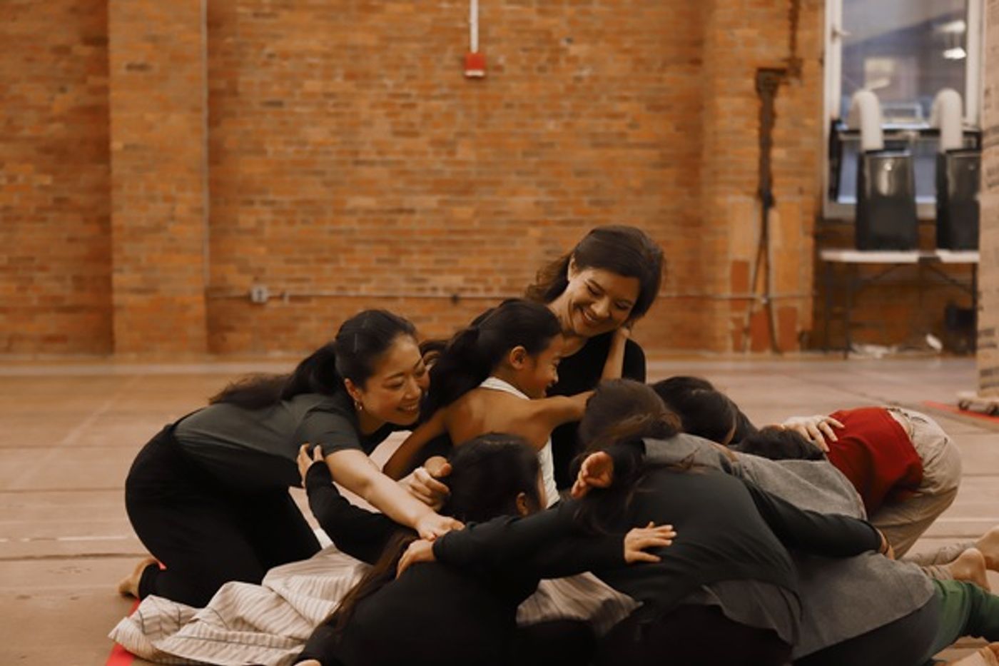 Photo Coverage: Getting To Know The Cast of THE KING AND I National Tour!  Image