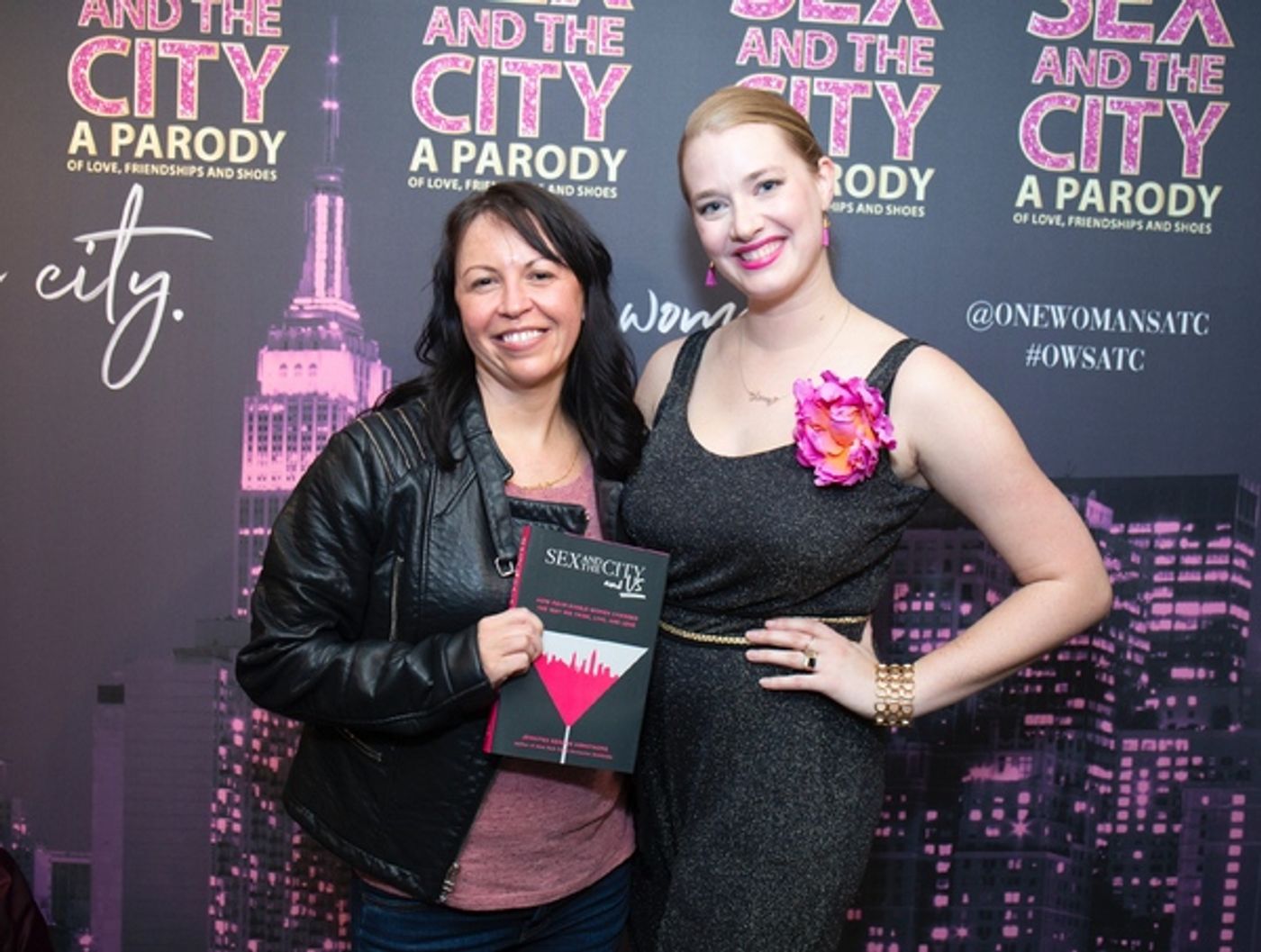 Photo Flash: Jennifer Keishin Armstrong Signs 'Sex and the City and Us' Book at ONE WOMAN SEX AND THE CITY  Image