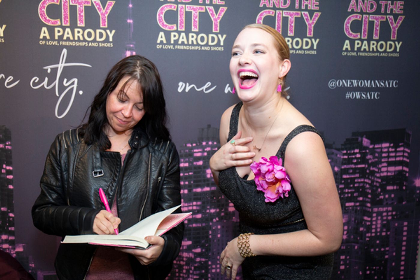Photo Flash: Jennifer Keishin Armstrong Signs 'Sex and the City and Us' Book at ONE WOMAN SEX AND THE CITY  Image