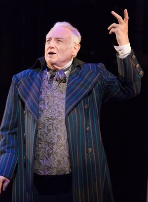 Ed Dixon (Sir Anthony Absolute)
 Photo