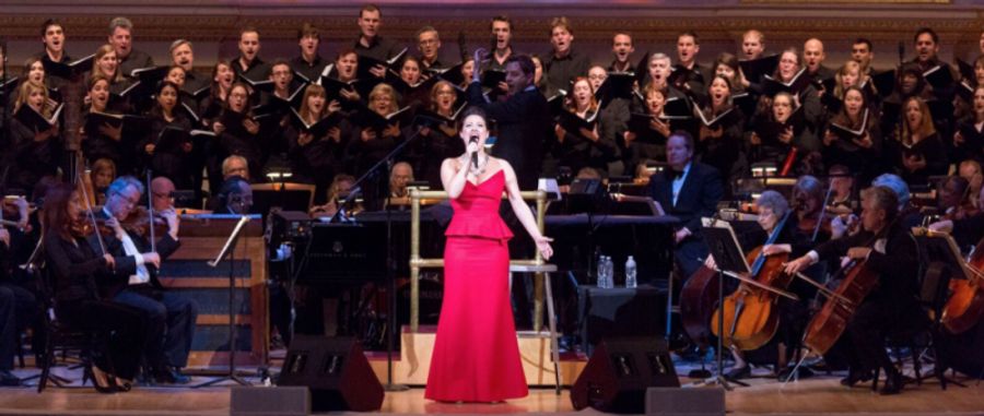 Ashley Brown Joins The New York Pops for UNDER THE MISTLETOE this December Image