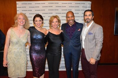 Deborah Grace Winer, Jenn Gembatese, Linda Purl, Darius de Haas and Matthew Scott Photo
