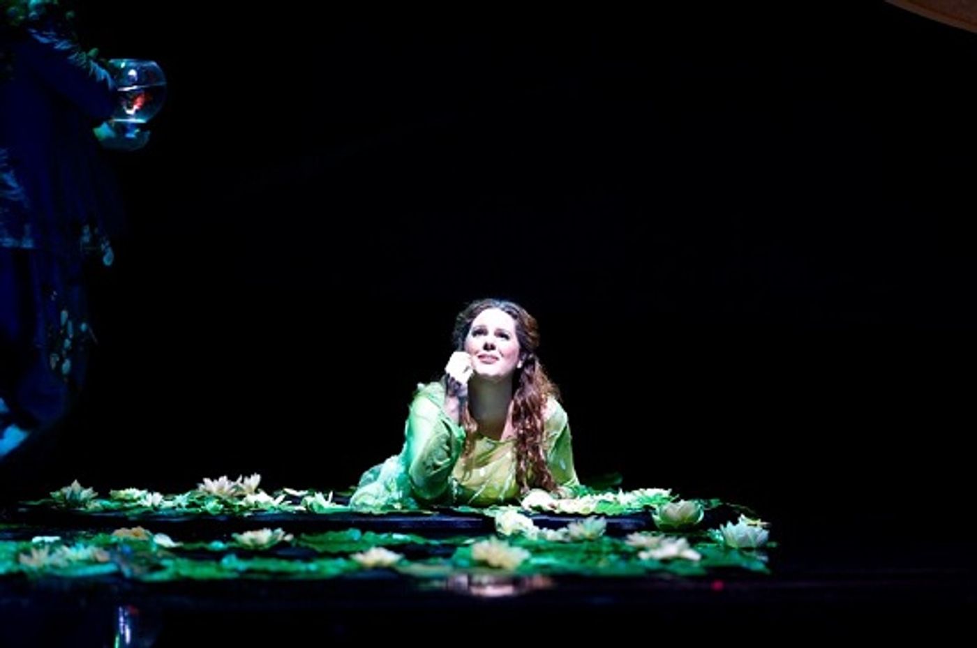 Interview: Julie Makerov and the Fine Art of Balancing Music and Life  Image