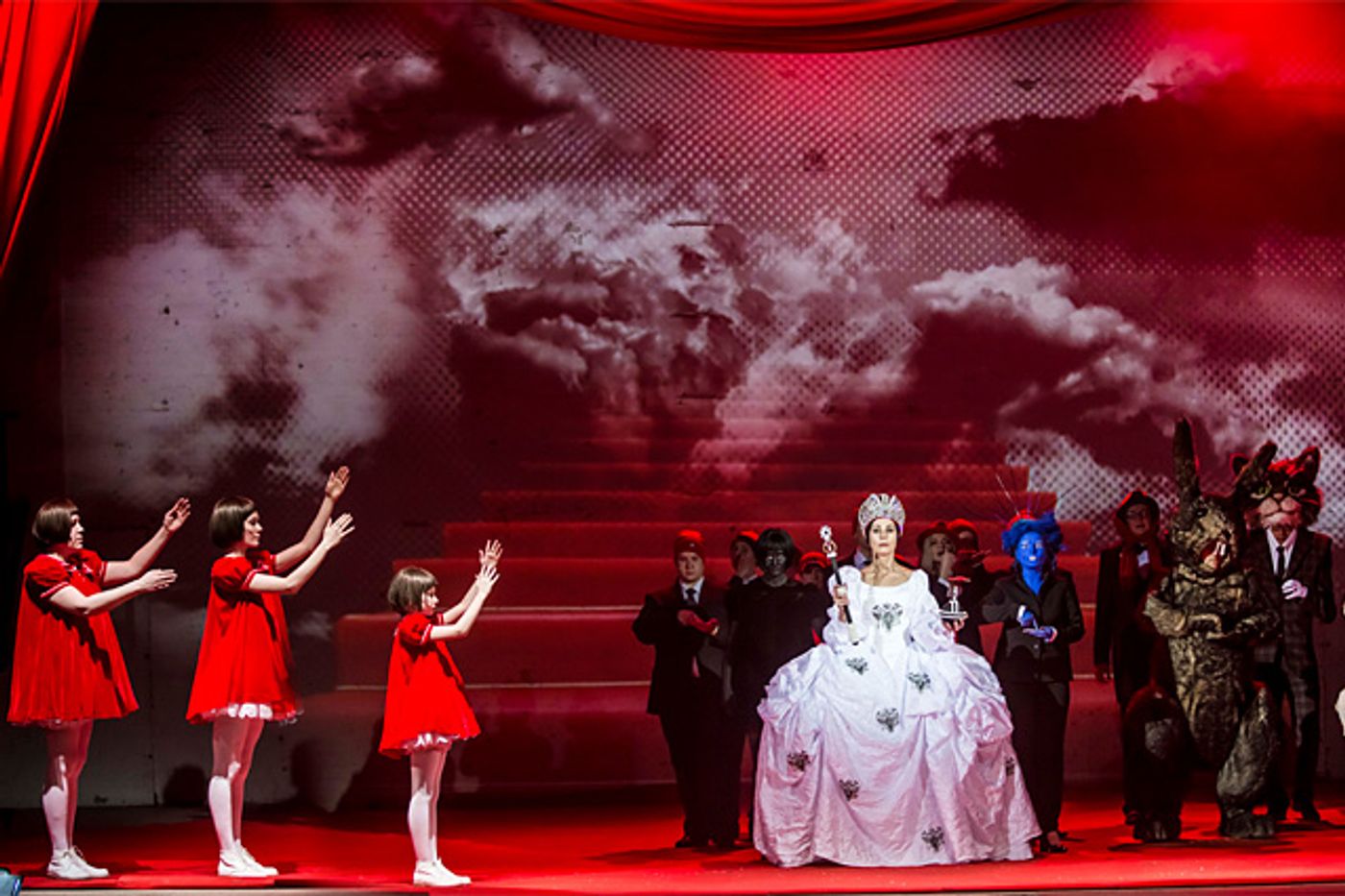 Review: RUN, ALICE, RUN at Taganka Theatre - Alice Ran to Moscow And It Is Awesome  Image