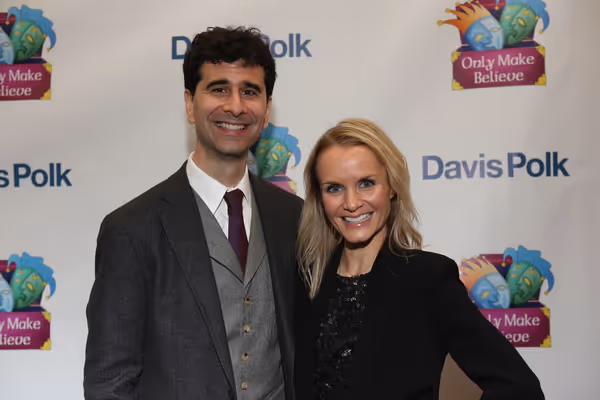 John Cariani and Kate Reinders Photo