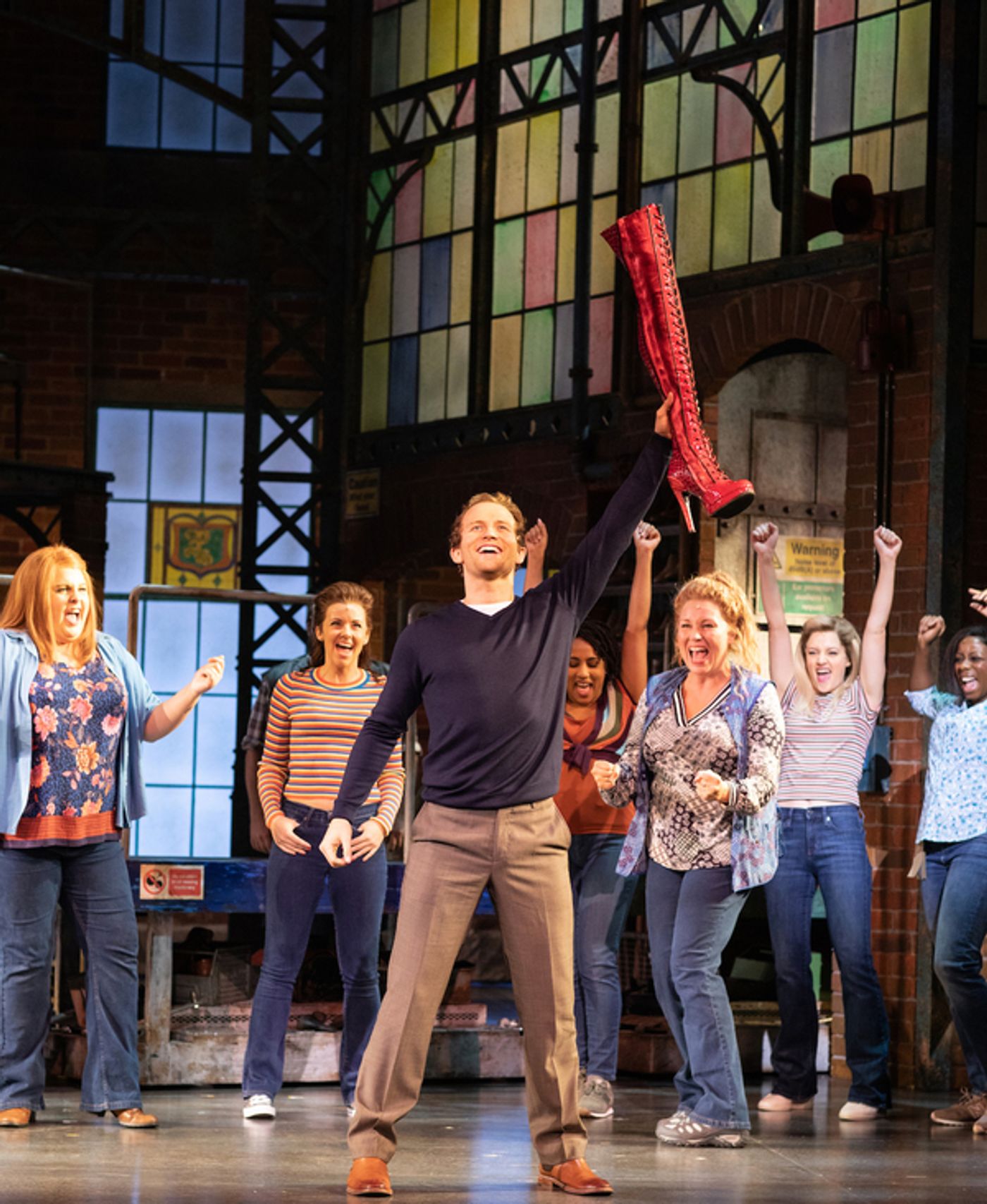 Photo Flash: Exclusive First Look At KINKY BOOTS On Tour!  Image
