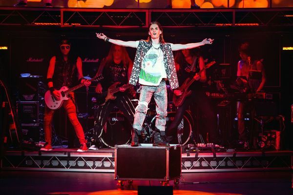 Photo Coverage: ROCK OF AGES Comes to Kravis On Broadway  Image