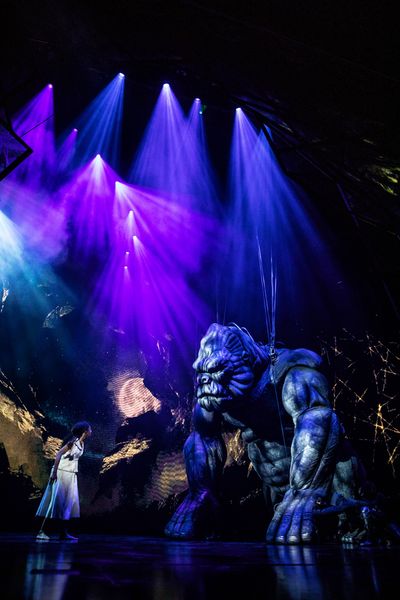 Christiani Pitts and King Kong Photo