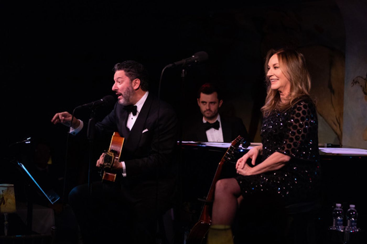 Photo Flash: John Pizzarelli & Jessica Molaskey Take the Stage at Café Carlyle Photo Flash: John Pizzarelli & Jessica Molaskey Take the Stage at Café Carlyle Image
