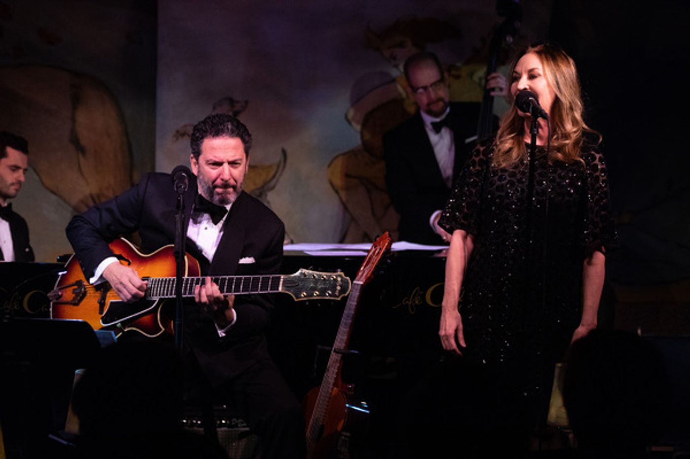 Photo Flash: John Pizzarelli & Jessica Molaskey Take the Stage at Café Carlyle Photo Flash: John Pizzarelli & Jessica Molaskey Take the Stage at Café Carlyle Image