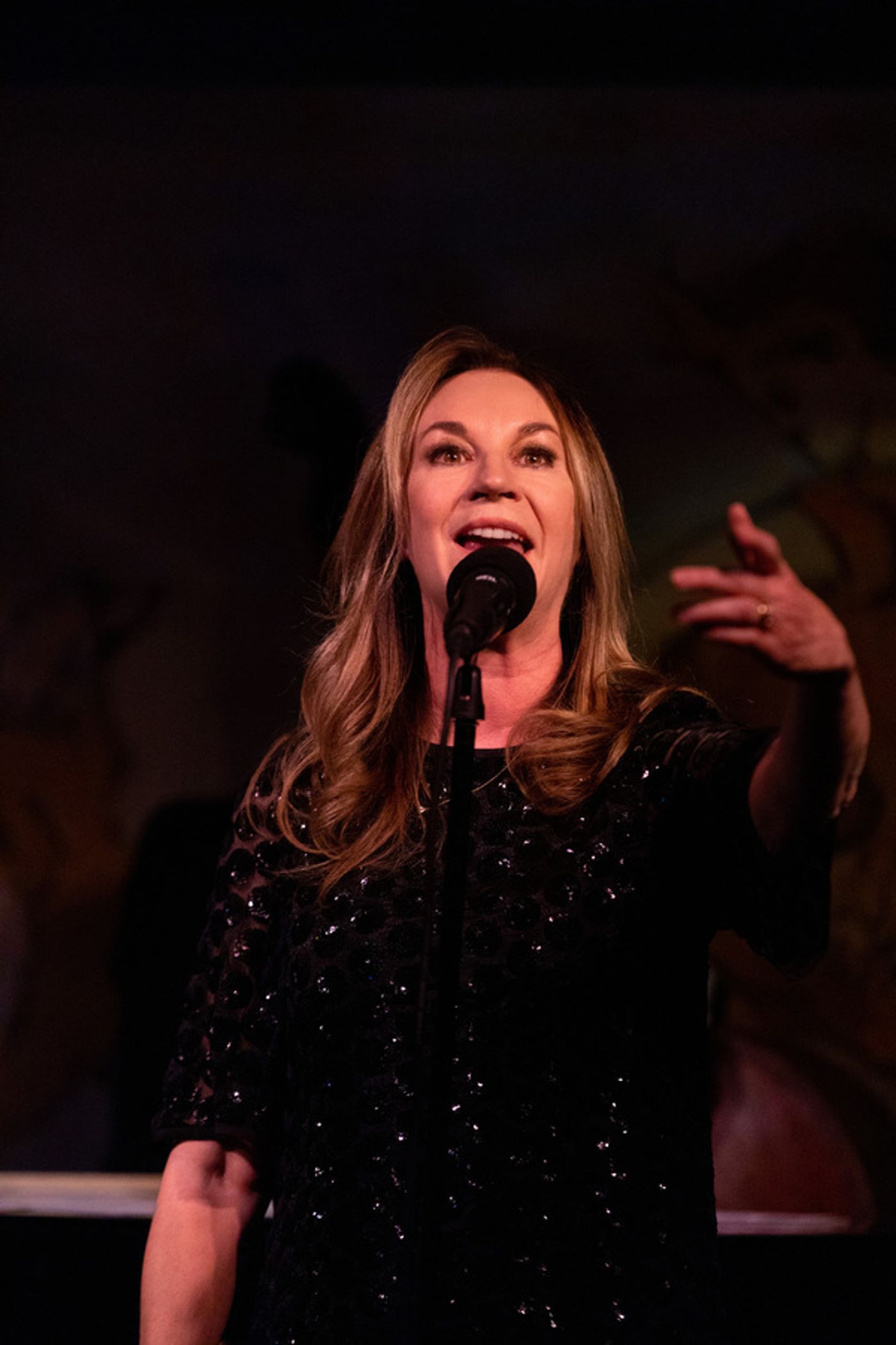Photo Flash: John Pizzarelli & Jessica Molaskey Take the Stage at Café Carlyle Photo Flash: John Pizzarelli & Jessica Molaskey Take the Stage at Café Carlyle Image