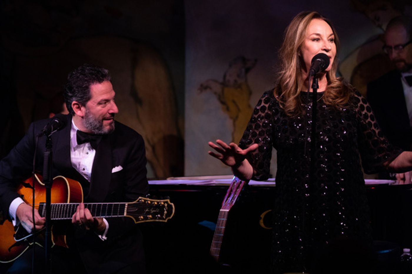 Photo Flash: John Pizzarelli & Jessica Molaskey Take the Stage at Café Carlyle Photo Flash: John Pizzarelli & Jessica Molaskey Take the Stage at Café Carlyle Image