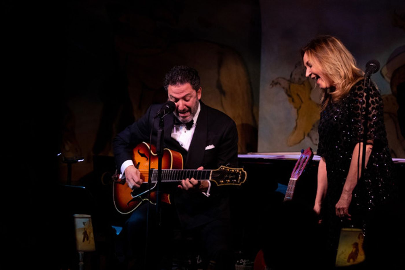 Photo Flash: John Pizzarelli & Jessica Molaskey Take the Stage at Café Carlyle Photo Flash: John Pizzarelli & Jessica Molaskey Take the Stage at Café Carlyle Image