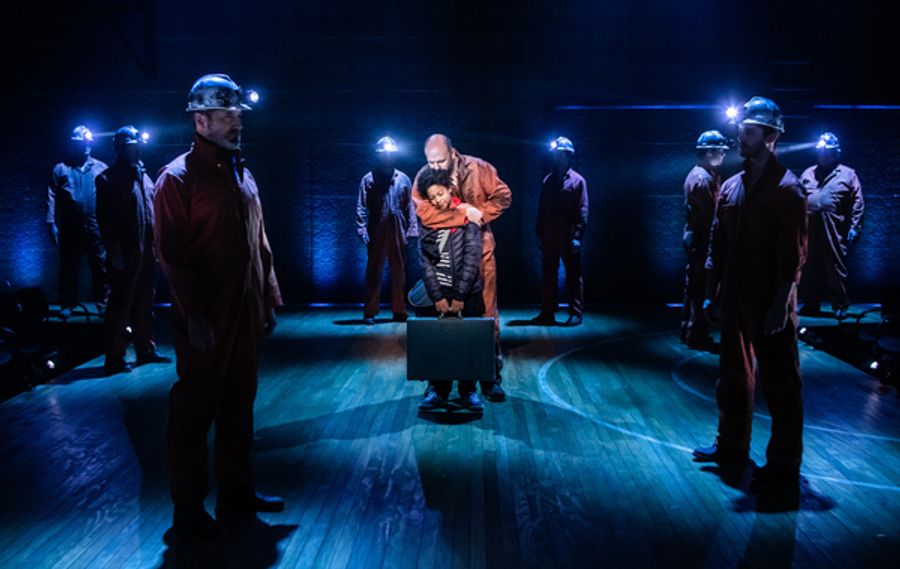 Photo Flash: First Look at BILLY ELLIOT at Signature Theatre Image