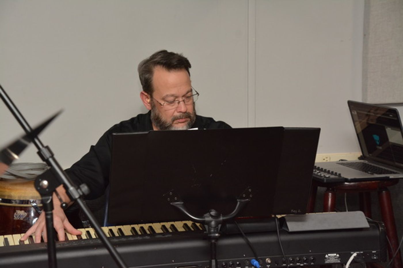 Photo Coverage: Inside Day One of Rehearsals For ROCKERS ON BROADWAY  Image