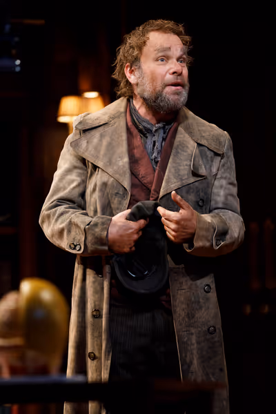 Norbert Leo Butz Photo
