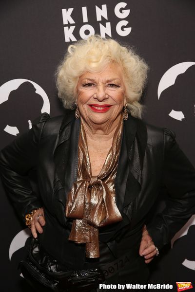 Renee Taylor  Photo