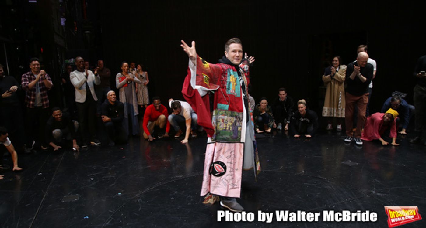 Exclusive Photo Coverage: Marty Lawson Receives the Legacy Robe for KING KONG!  Image