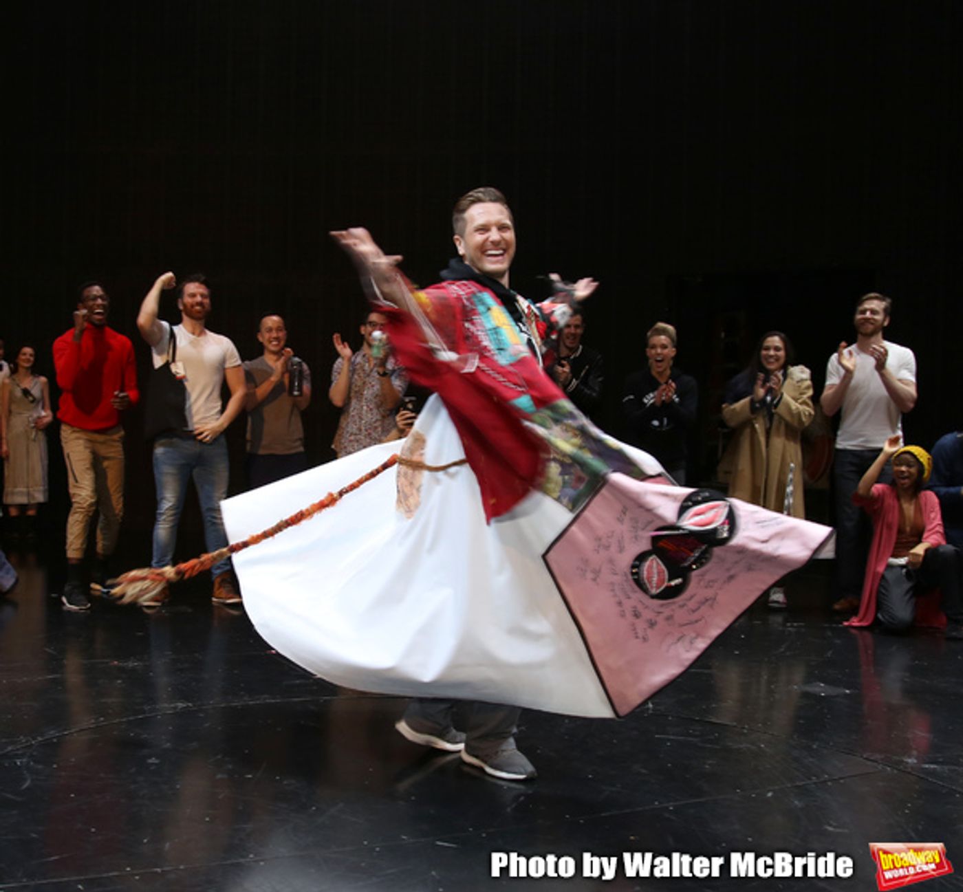 Exclusive Photo Coverage: Marty Lawson Receives the Legacy Robe for KING KONG!  Image