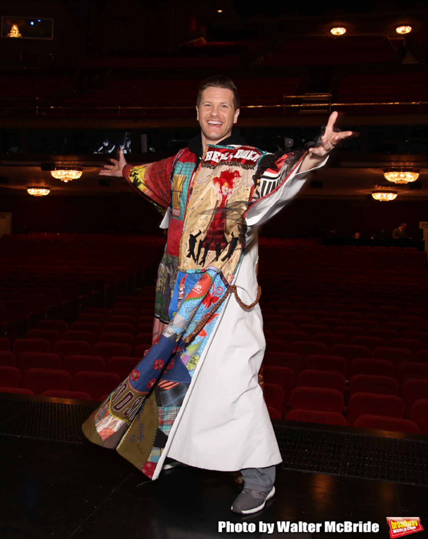 Exclusive Photo Coverage: Marty Lawson Receives the Legacy Robe for KING KONG!  Image