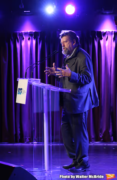 Oskar Eustis  Photo