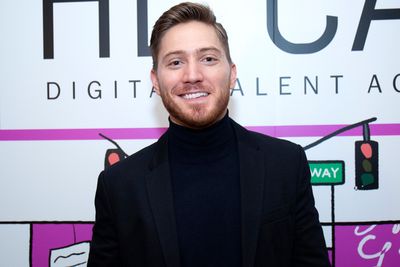 Adam Jepsen Photo