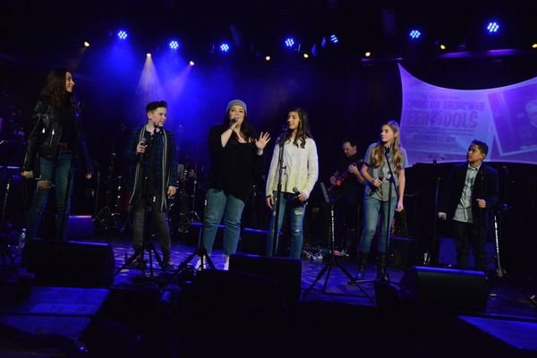 Victoria Csatay, Burke Brickner, Ryann Redmond, Toleeya Napolitano, Sheridan Hauser a Photo