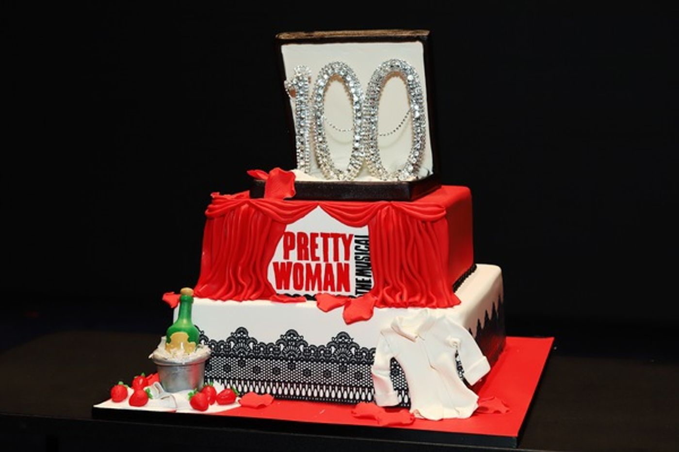 Photo Coverage: Pretty Woman Celebrates Its 100th Performance  Image