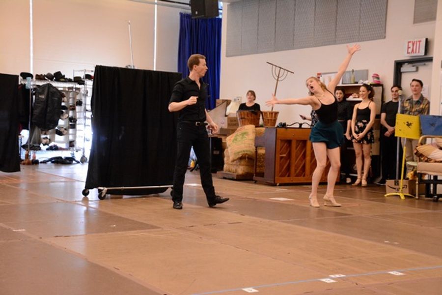 Photo Coverage: The Cast of HOLIDAY INN at Paper Mill Playhouse Meets the Press Image