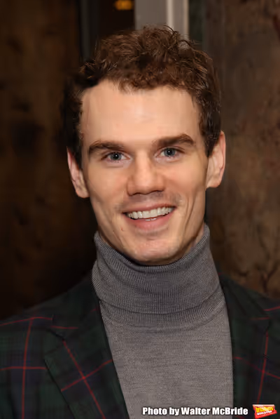 Jay Armstrong Johnson Photo