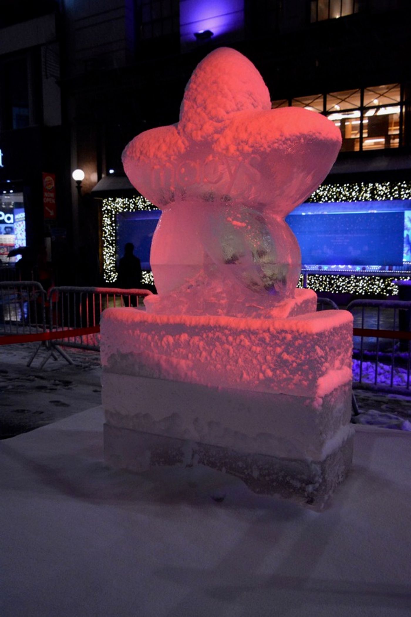 Photo Coverage: Macy's Herald Square Unveils Christmas Windows Photo Coverage: Macy's Herald Square Unveils Christmas Windows Image