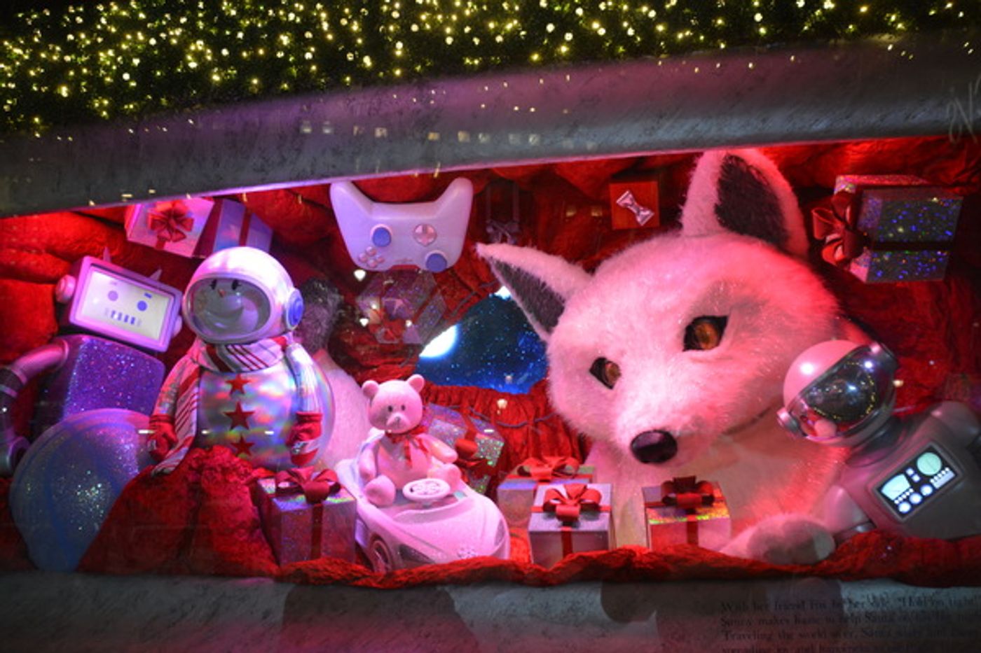 Photo Coverage: Macy's Herald Square Unveils Christmas Windows Photo Coverage: Macy's Herald Square Unveils Christmas Windows Image