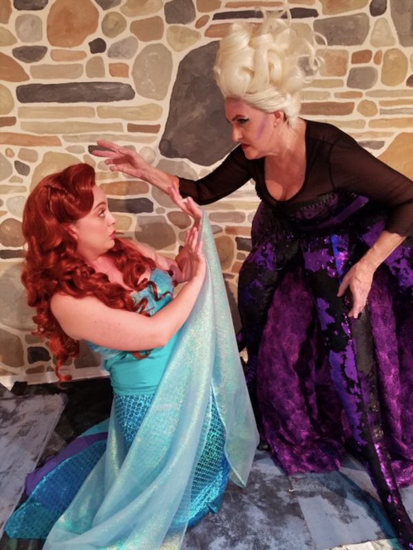 Kim  Peterson, Lyndsay  Palmer Photo