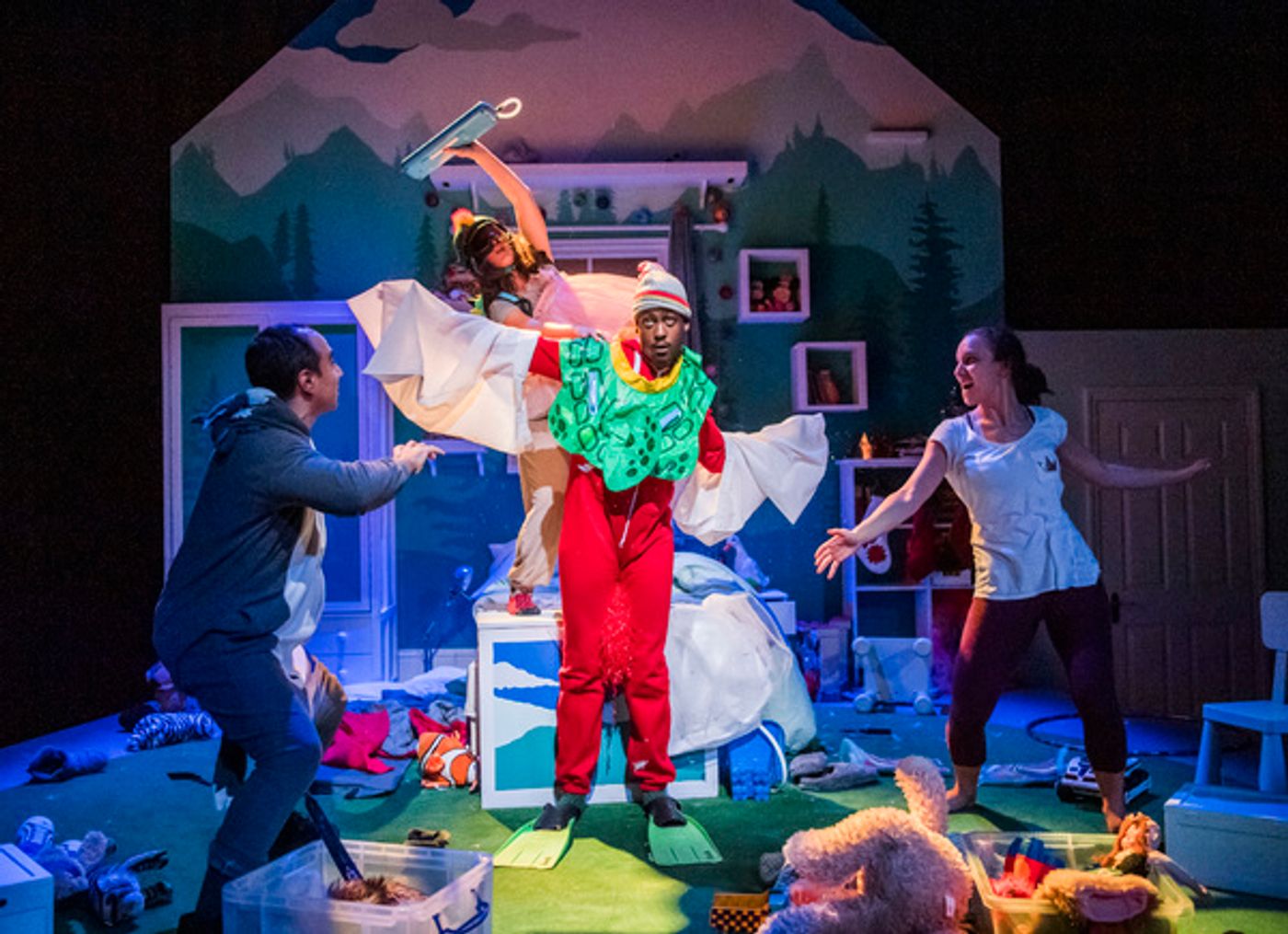 Photo Flash: First Look at PHILIP PULLMAN'S GRIMM TALES at the Unicorn  Image