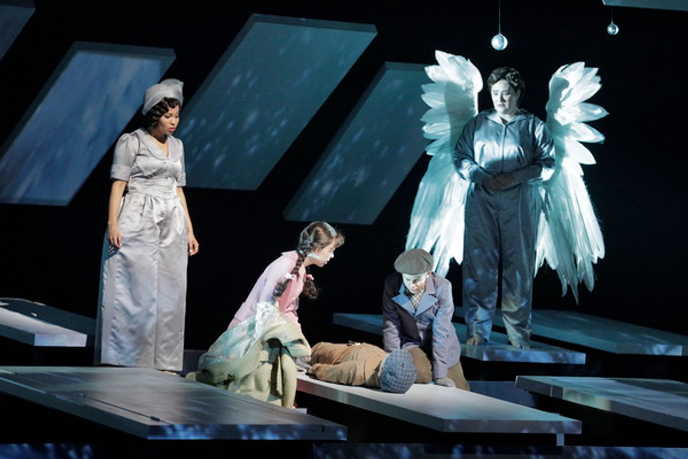 Photo Flash: First Look at San Francisco Opera's IT'S A WONDERFUL LIFE Photo Flash: First Look at San Francisco Opera's IT'S A WONDERFUL LIFE Image