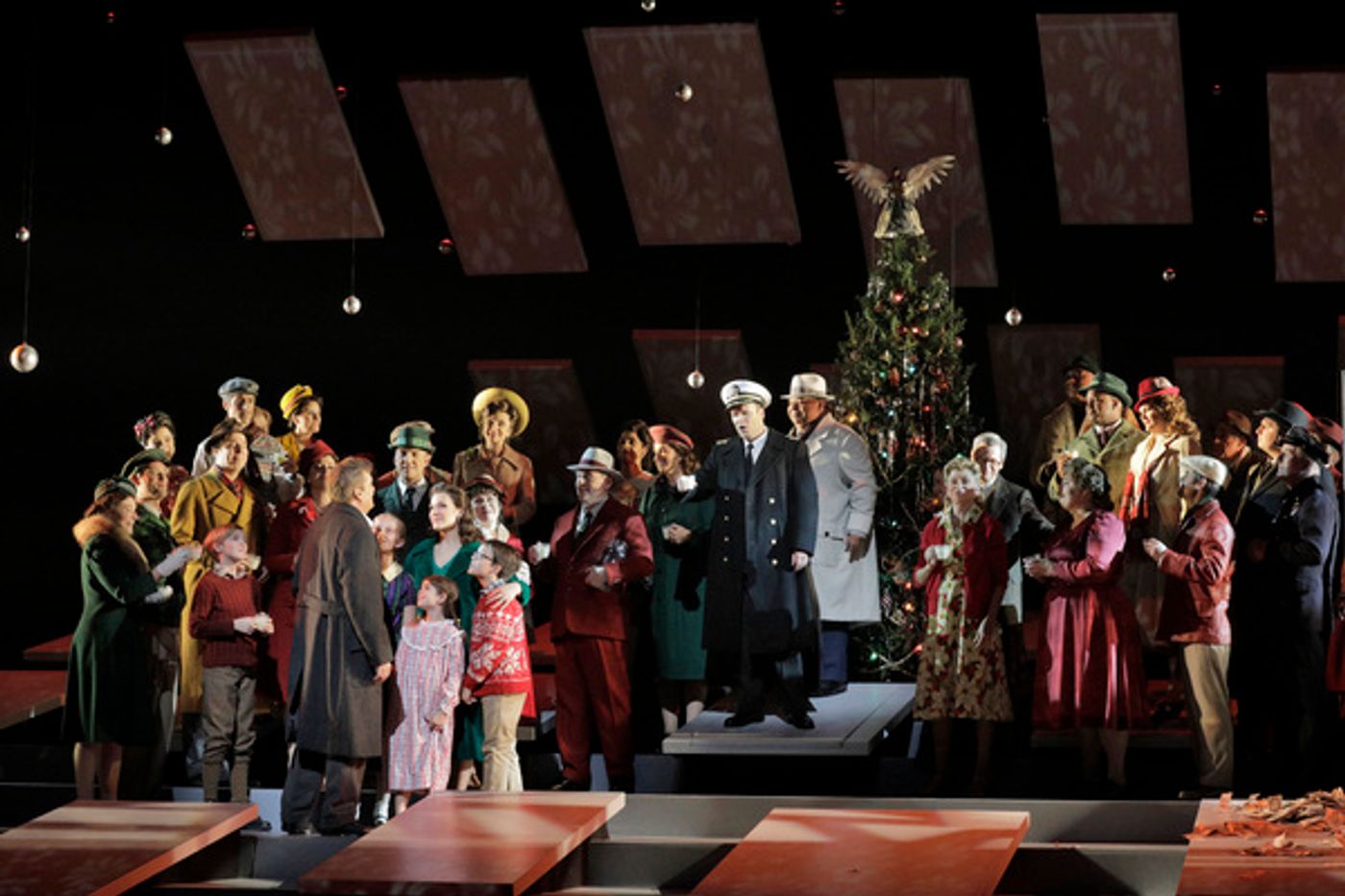 Photo Flash: First Look at San Francisco Opera's IT'S A WONDERFUL LIFE Photo Flash: First Look at San Francisco Opera's IT'S A WONDERFUL LIFE Image