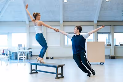 Amy Ellen Richardson and Ross McLaren Photo