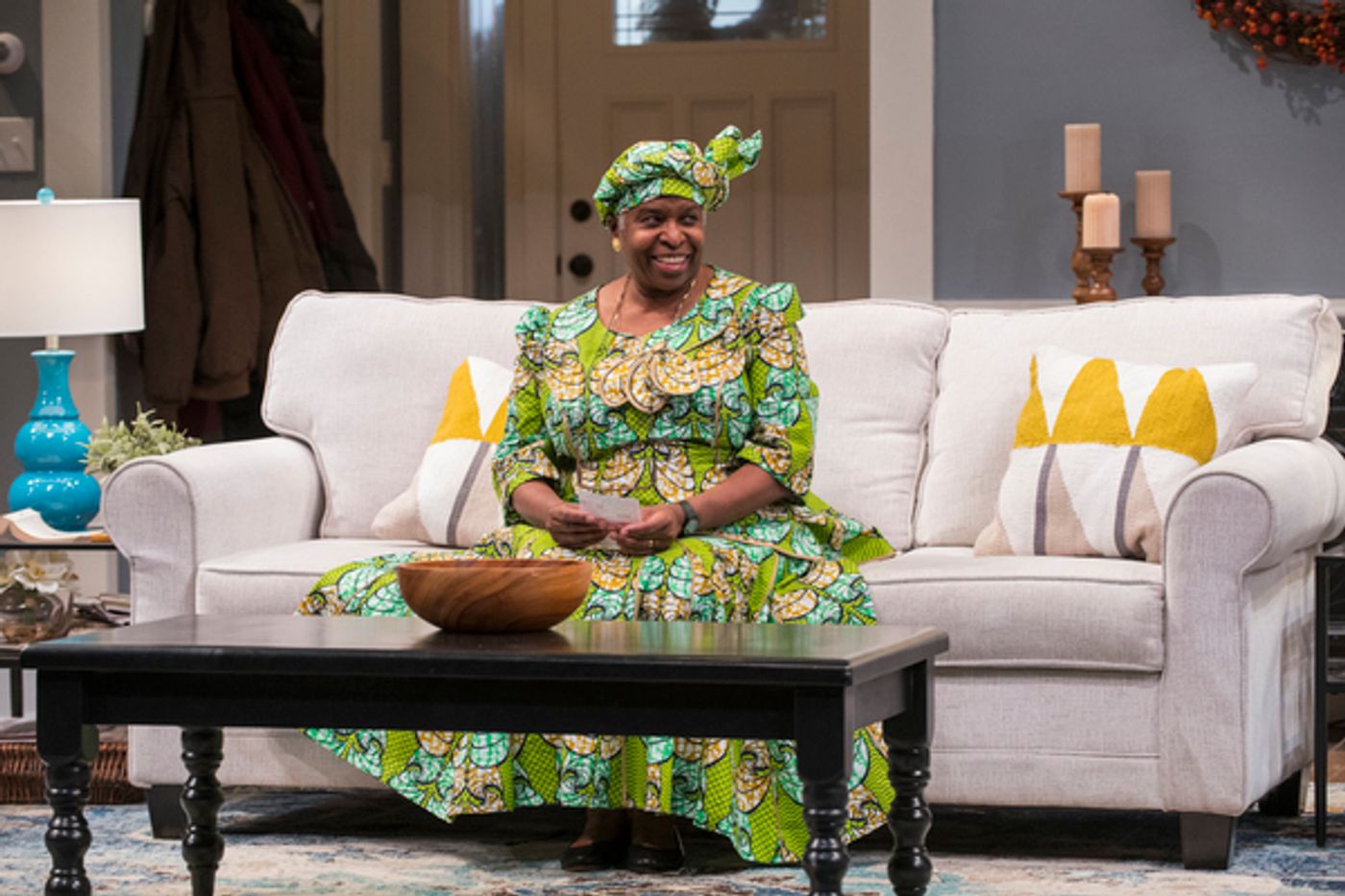 Photo Flash: First Look at Steppenwolf's FAMILIAR  Image