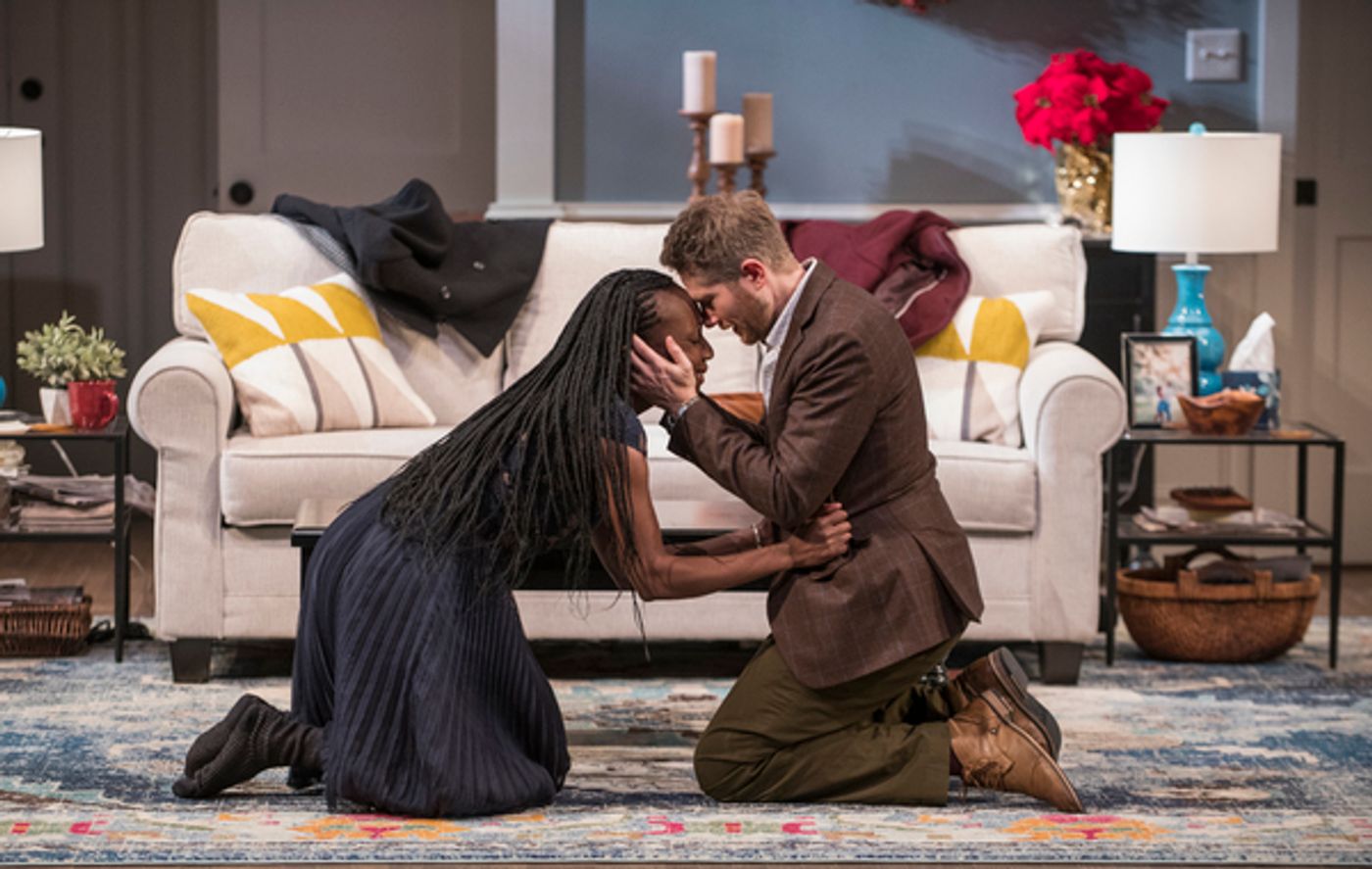 Photo Flash: First Look at Steppenwolf's FAMILIAR  Image