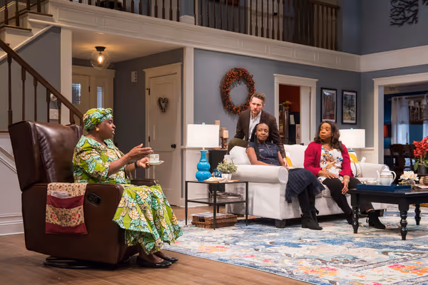 Cheryl Lynn Bruce (Anne), Erik Hellman (Chris), Lanise Antoine Shelley (Tendikayi) an Photo