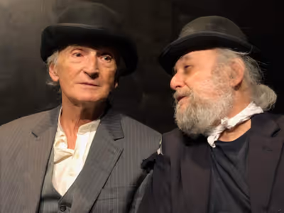 Rafael Goldwaser as Vladimir and David Mandelbaum as Estragon Photo