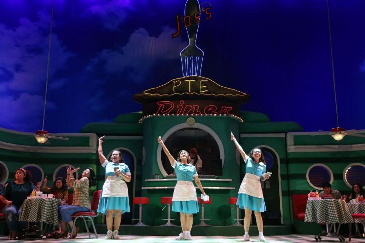 Review: WAITRESS Is One Fresh, Delightful Pie Fest  Image