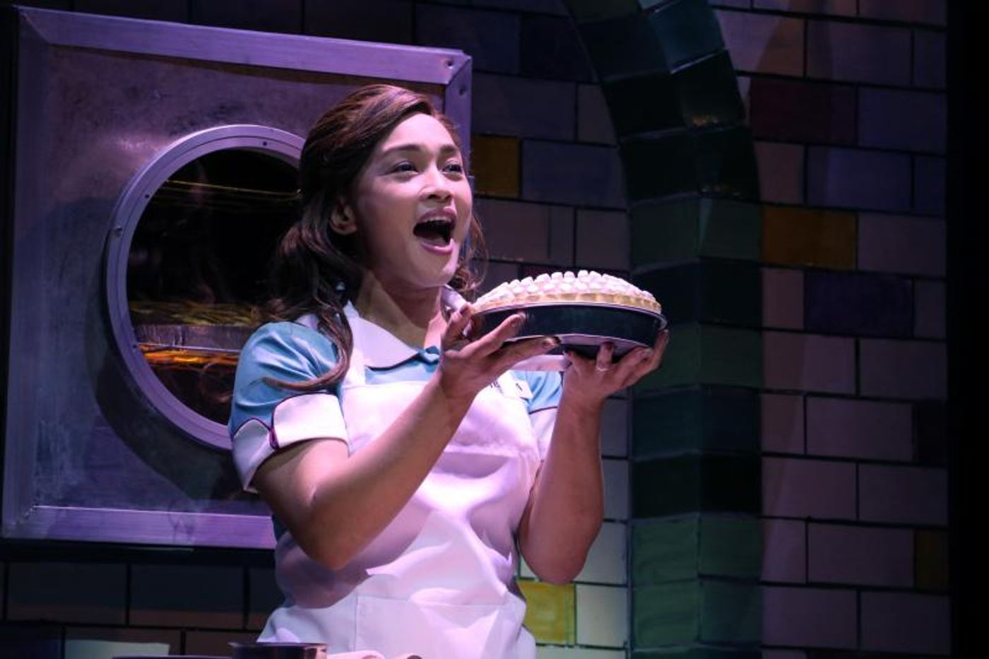 Review: WAITRESS Is One Fresh, Delightful Pie Fest  Image