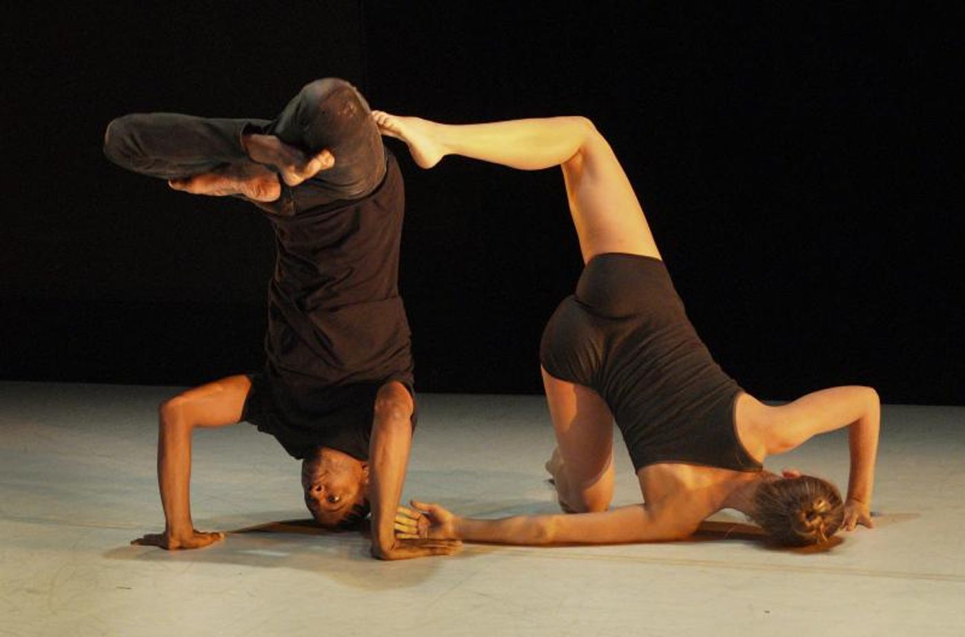 Review: JACOB JONAS TAKES CONTEMPORARY DANCE TO A NEW FEEL, VIBE AND LEVEL OF EXPERTISE at The Wallis Annenberg Center For The Performing Arts Review: JACOB JONAS TAKES CONTEMPORARY DANCE TO A NEW FEEL, VIBE AND LEVEL OF EXPERTISE at The Wallis Annenberg Center For The Performing Arts Image