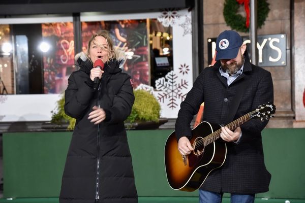 Photo Coverage: The Rockettes, Martina McBride, and More Rehearse for the Macy's Thanksgiving Day Parade! — photo 41 of 50