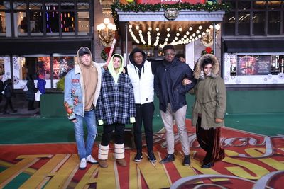 Scott Hoying, Mitch Grassi, Matt Sallee, Kevin Olusola and Kristin Maldonado Photo